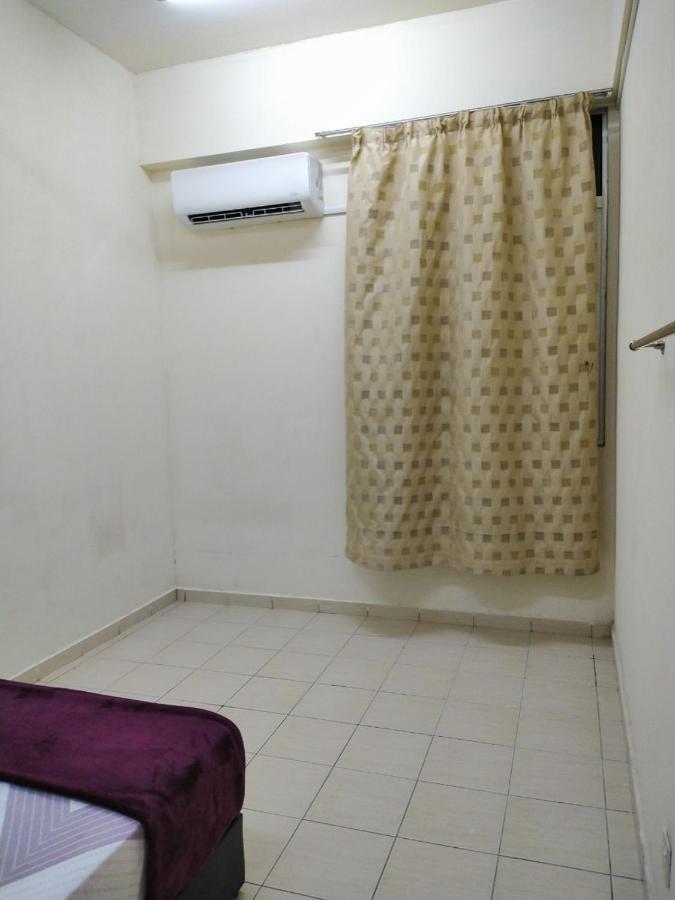 Homestay Kuala Terengganu Near Batu Burok, Hospital Hsnz, Ktcc Mall, Drawbridge C Екстериор снимка