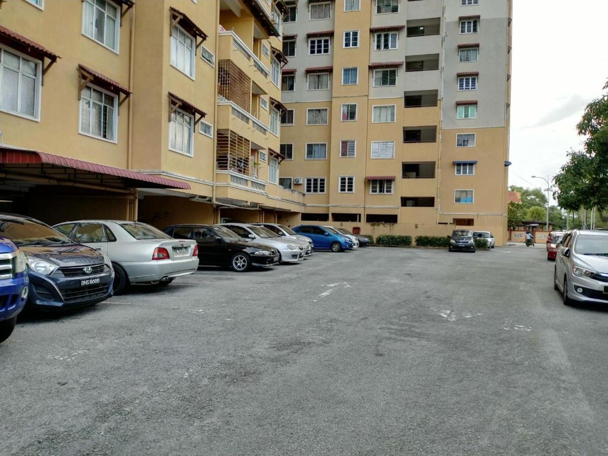 Homestay Kuala Terengganu Near Batu Burok, Hospital Hsnz, Ktcc Mall, Drawbridge C Екстериор снимка