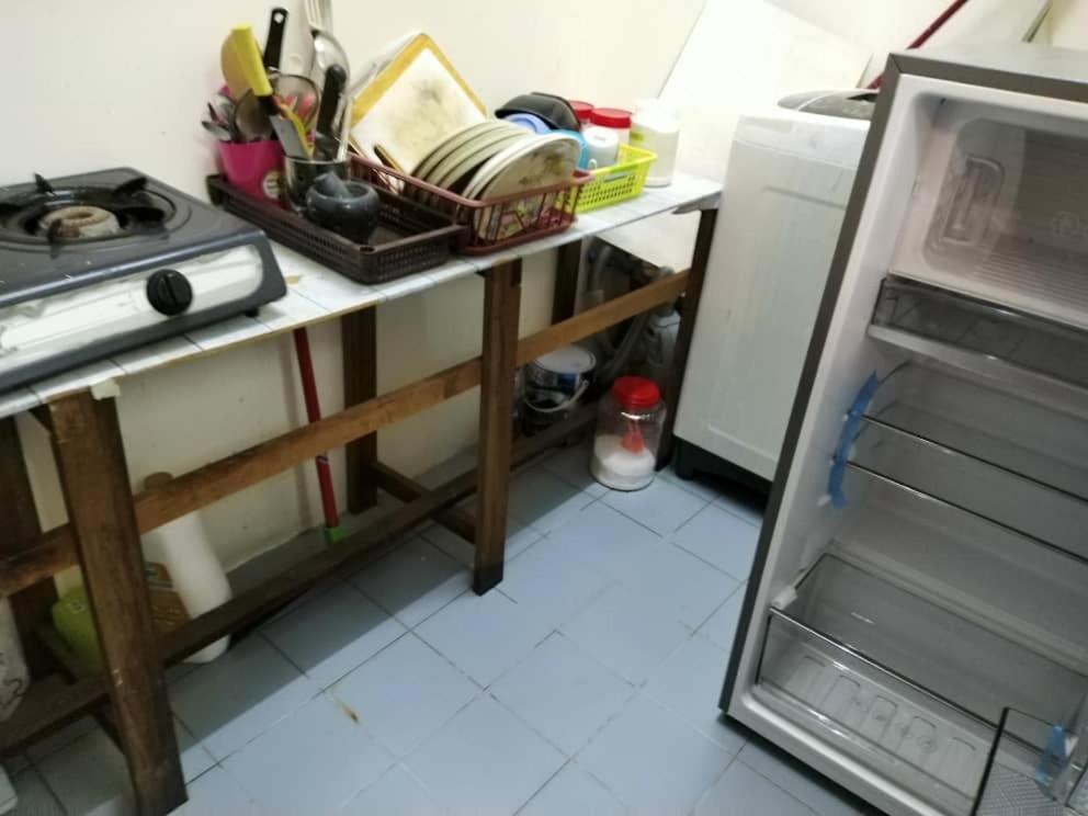 Homestay Kuala Terengganu Near Batu Burok, Hospital Hsnz, Ktcc Mall, Drawbridge C Екстериор снимка