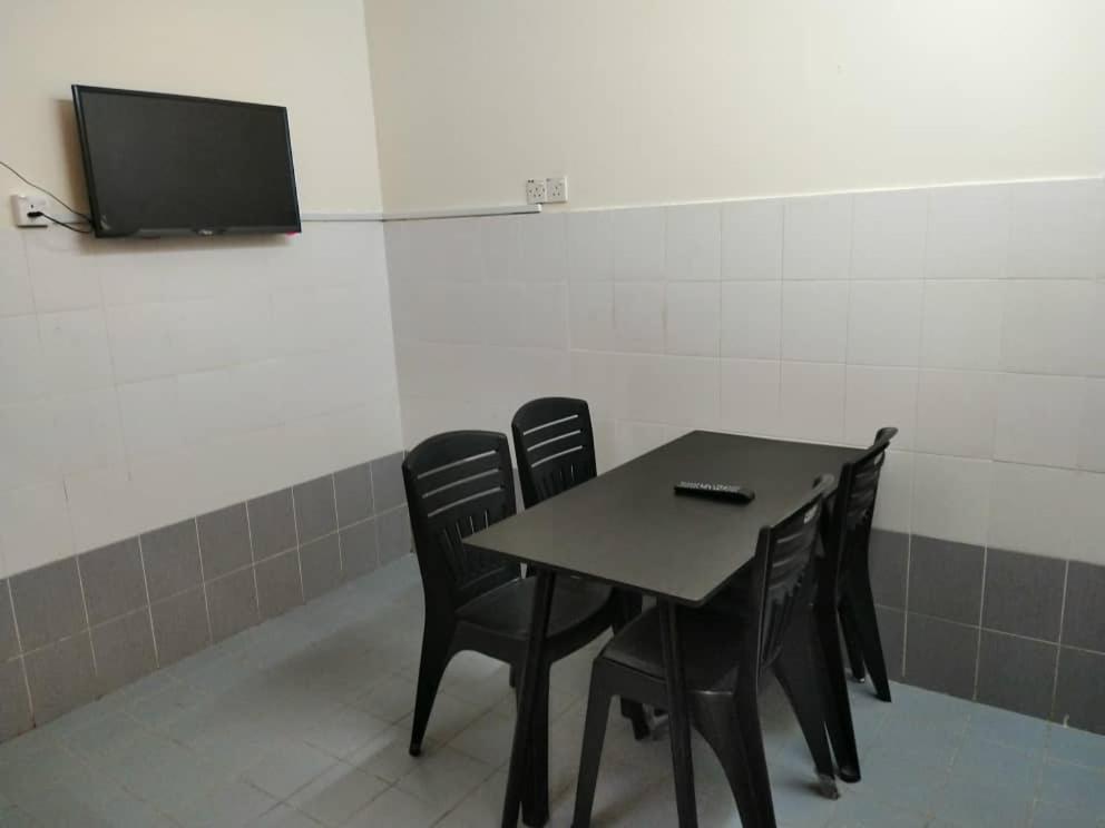 Homestay Kuala Terengganu Near Batu Burok, Hospital Hsnz, Ktcc Mall, Drawbridge C Екстериор снимка